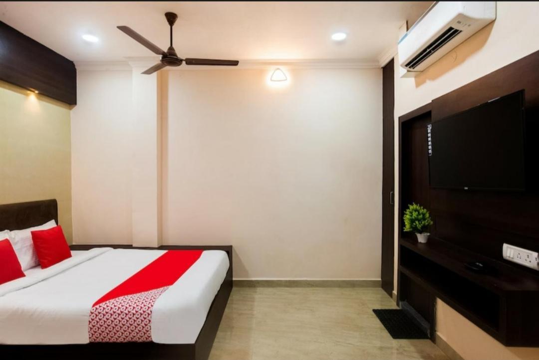 Hotel Park Tower Chennai Exterior foto